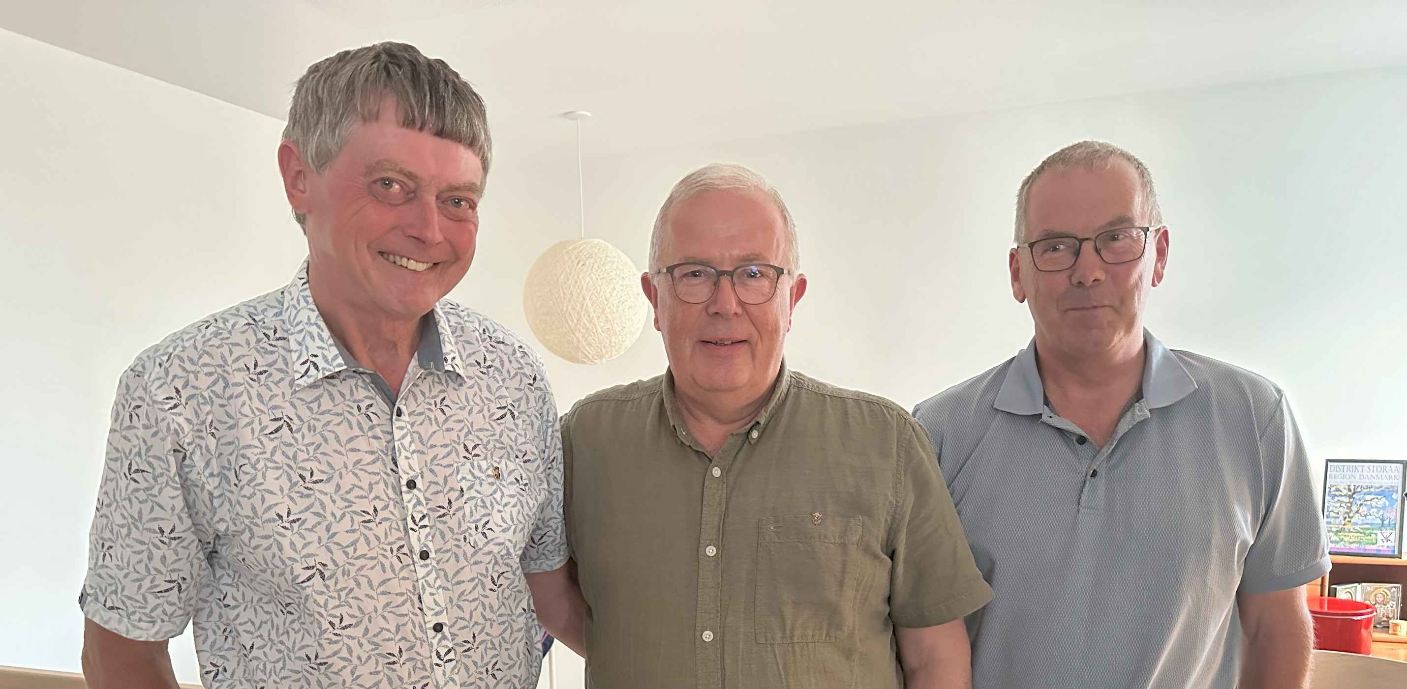 Distriktsledelsen og -staben består af